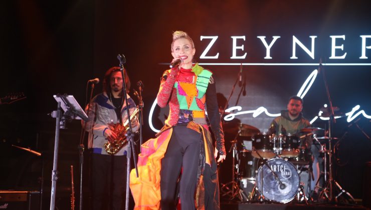 Zeynep Casalini, Bodrum’da konser verdi