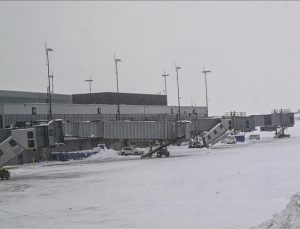 ABD’de kar fırtınası sonrası uçuş iptalleri kaosu devam ediyor