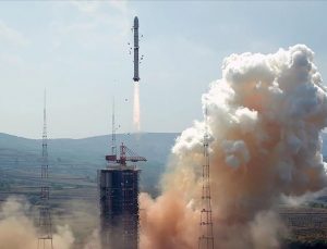 Çin, ‘Yaogan-36’ askeri istihbarat uydularını fırlattı
