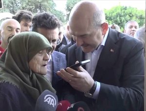 Cumhurbaşkanı Erdoğan, Antalya’daki selden etkilenen ‘Zülfiye teyze’ ile görüştü
