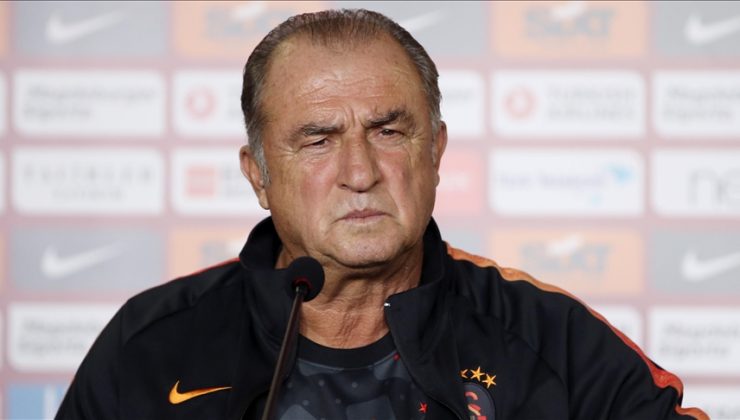 Fatih Terim, Altın Ayak Efsaneler Ödülü’nü aldı