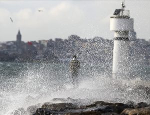 İstanbul Valiliği’nden kuvvetli fırtına uyarısı