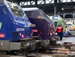 Fransa’da demiryolcu grevi, tren ulaşımını aksattı