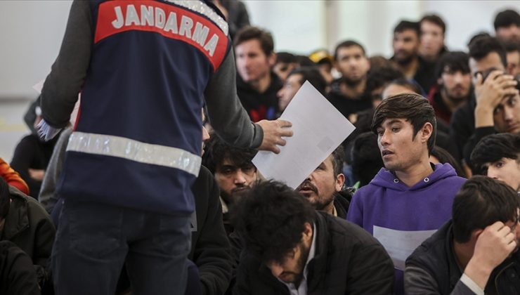 “Şok evlerine” operasyon: 95 göçmen yakalandı