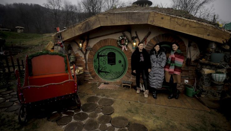 Bosnalı kız kardeşler hobbit evleri inşa ediyor