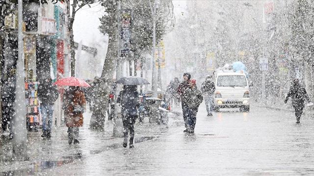 Fırtına, sağanak ve kar geliyor! 18 kente sarı ve turuncu uyarı