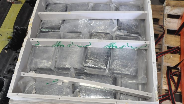 Konteynerde yüzlerce kilogram kokain yakalandı