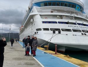 Amasra, 5 ayda kruvaziyerle 5 bin 183 Rus turist ağırladı