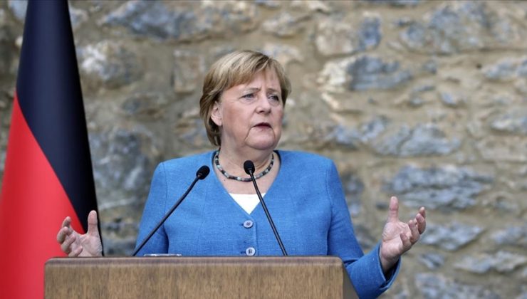Angela Merkel’den Almanya Silahlı Kuvvetleri öz eleştirisi