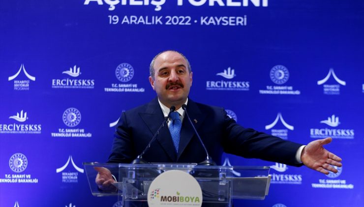 Bakan Varank: Akşener neredeyse göbek atacak!