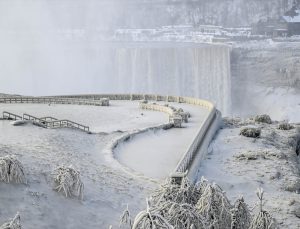 ABD’de kutup soğukları: Niagara şelaleleri dondu!