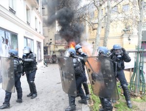 Paris saldırısının şüphelisi yeniden gözaltına alındı