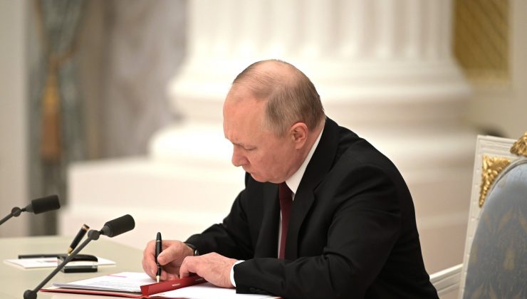 Kısasa kısas: Putin, Rusya’daki ABD varlıklarının kullanılmasına izin verdi