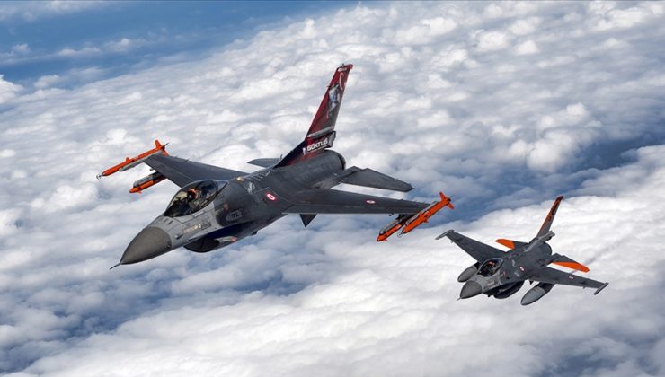 Ege Denizi’nde Yunan uçaklarına Türk jetleri karşılık verdi!