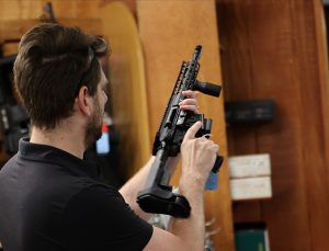 ABD’nin Virgina eyaletindeki silah fuarına yoğun ilgi