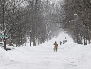 New Yorklu bir kişi, kar fırtınasında aracına aldığı çok sayıda mağduru donmaktan kurtardı