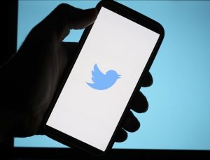 Twitter, Avusturyalı aşırı sağcı siyasetçinin hesabını kapattı