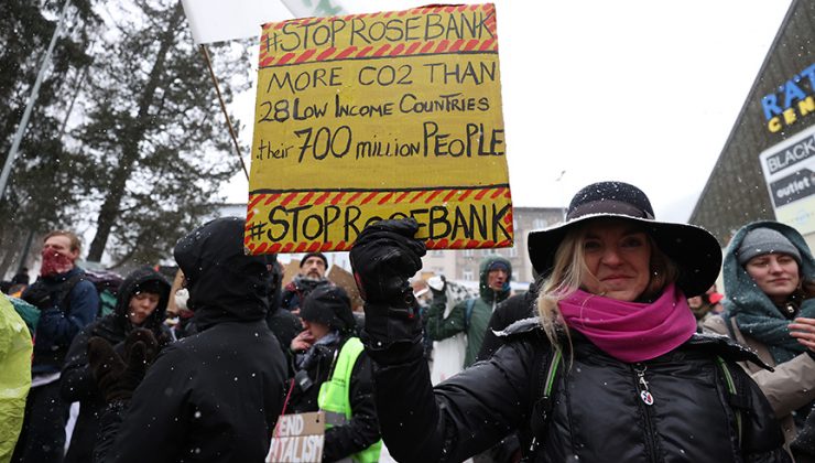 Davos, WEF’in açılışından önce iklim krizi protestosu