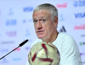 Fransa’da Deschamps’ın sözleşmesi uzatıldı