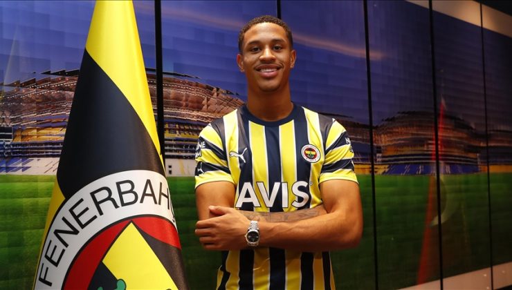 Jayden Oosterwolde Fenerbahçe’ye imza attı