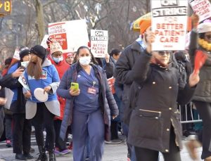 New York’taki 7 binden fazla hemşire grev yaptı