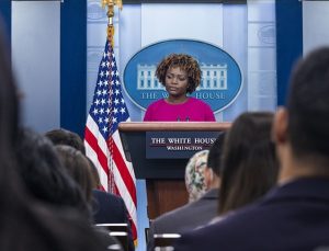 Beyaz Saray iletişim ofisinde iki istifa