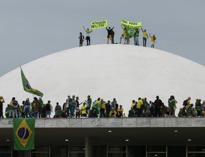 Brezilya’da 140 kişi için süresiz gözaltı kararı