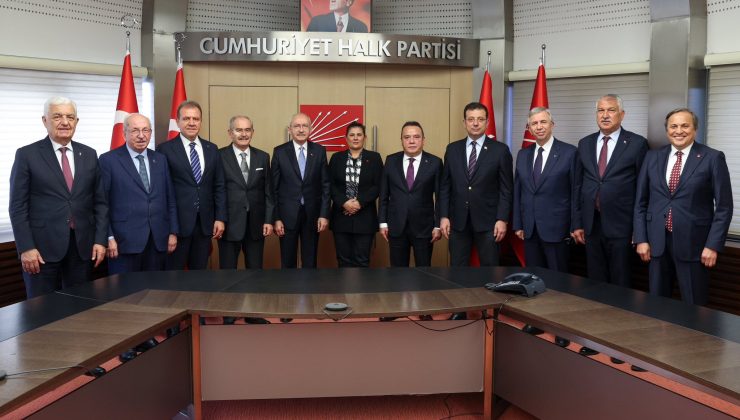 CHP’li 9 büyükşehir belediye başkanından Kılıçdaroğlu’na tam destek!