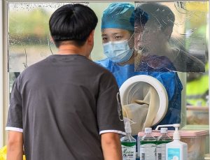 Çin, Kovid-19 salgınında hasta sayısı ve ölümlerin azaldığını bildirdi