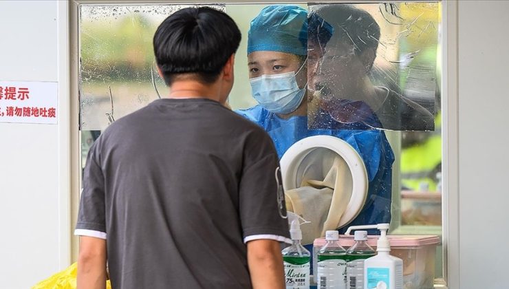 Çin, Kovid-19 salgınında hasta sayısı ve ölümlerin azaldığını bildirdi