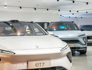 Çin, 2022’de yüzde 96.9 artışla 7 milyonun üzerinde elektrikli araç üretti