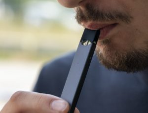 E-sigara da nikotin bağımlılığı yapıyor