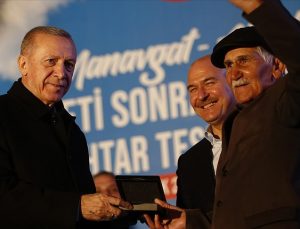 “Manavgat’ta afet köy konutlarını yüzde 66 indirimle vereceğiz”