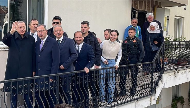 Erdoğan, Muğla’da Soğancı ailesinin evine konuk oldu