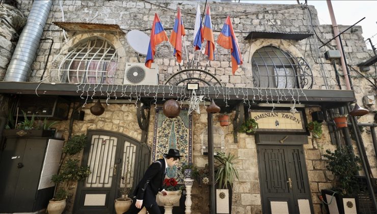 Fanatik Yahudi yerleşimciler, Doğu Kudüs’teki Ermeni Patrikhanesine saldırdı