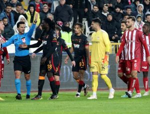 TFF: Sivasspor-Galatasaray maçında hakem hatası var