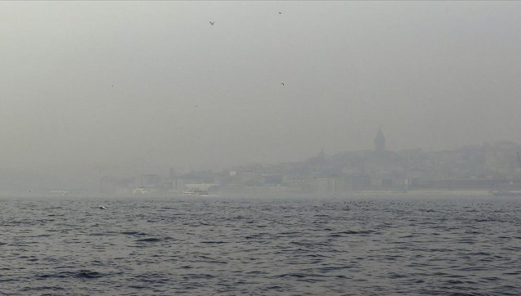 İstanbul’da vapur seferlerine sis engeli