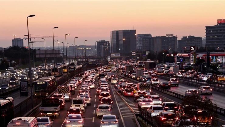 Geçen yıl trafiğe 1 milyon 270 bin aracın kaydı yapıldı
