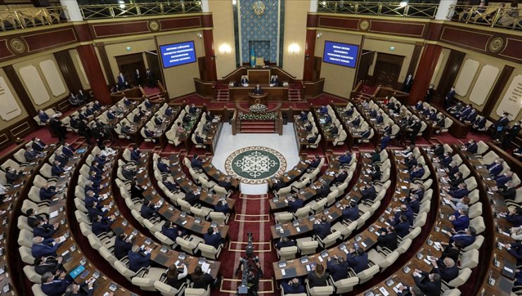 Kazakistan’da Meclis feshedildi