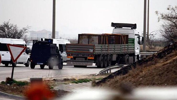 “MİT tırlarını durdurup basını çağırın!”