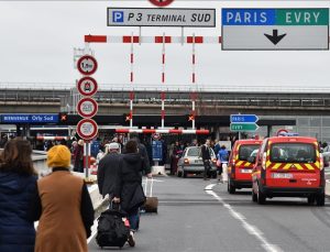 Fransa’da, 31 Ocak’ta Orly Havalimanı’ndaki seferlerin yüzde 20’sini iptal çağrısı