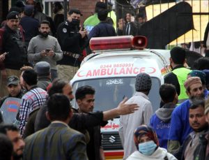 Pakistan’da camiye saldırı: 34 ölü, 150 yaralı!