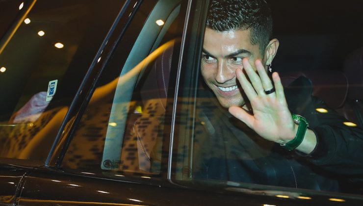 Ronaldo Riyad’da  