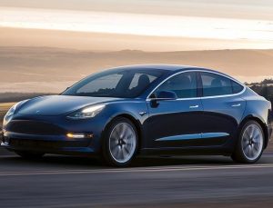 Tesla satışlarını artırmak için ABD ve Avrupa’da fiyatlarını düşürdü