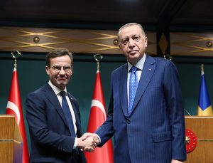 Kristersson’dan çark: Türkiye, NATO üyeliği için kabul edemeyeceğimiz taleplerde bulunuyor