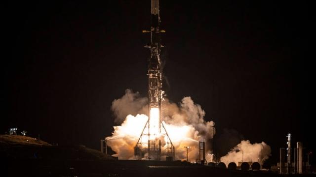 Kuveyt, ilk uydusunu uzaya fırlattı