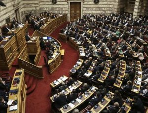 Yunanistan terör örgütlerini meclis dışı bırakacak