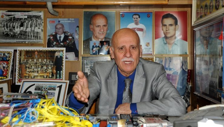 Ahmet Suat Özyazıcı vefat etti