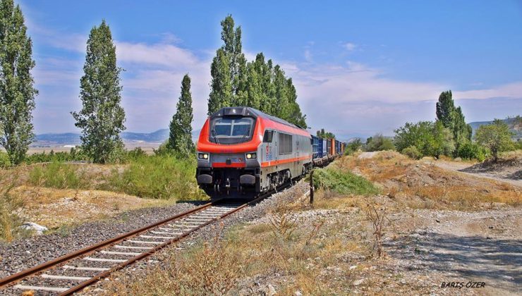 ABD’de yük treni raydan çıktı