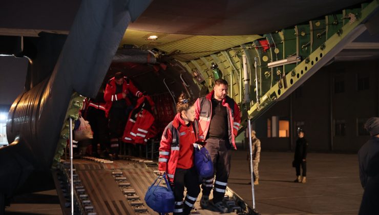 Deprem bölgesinden canlar kurtaran İBB ekibi İstanbul’a döndü